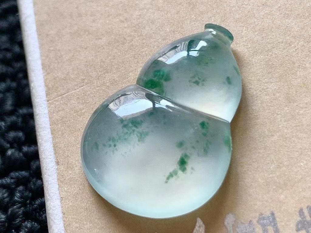 冰飄綠花葫蘆翡翠