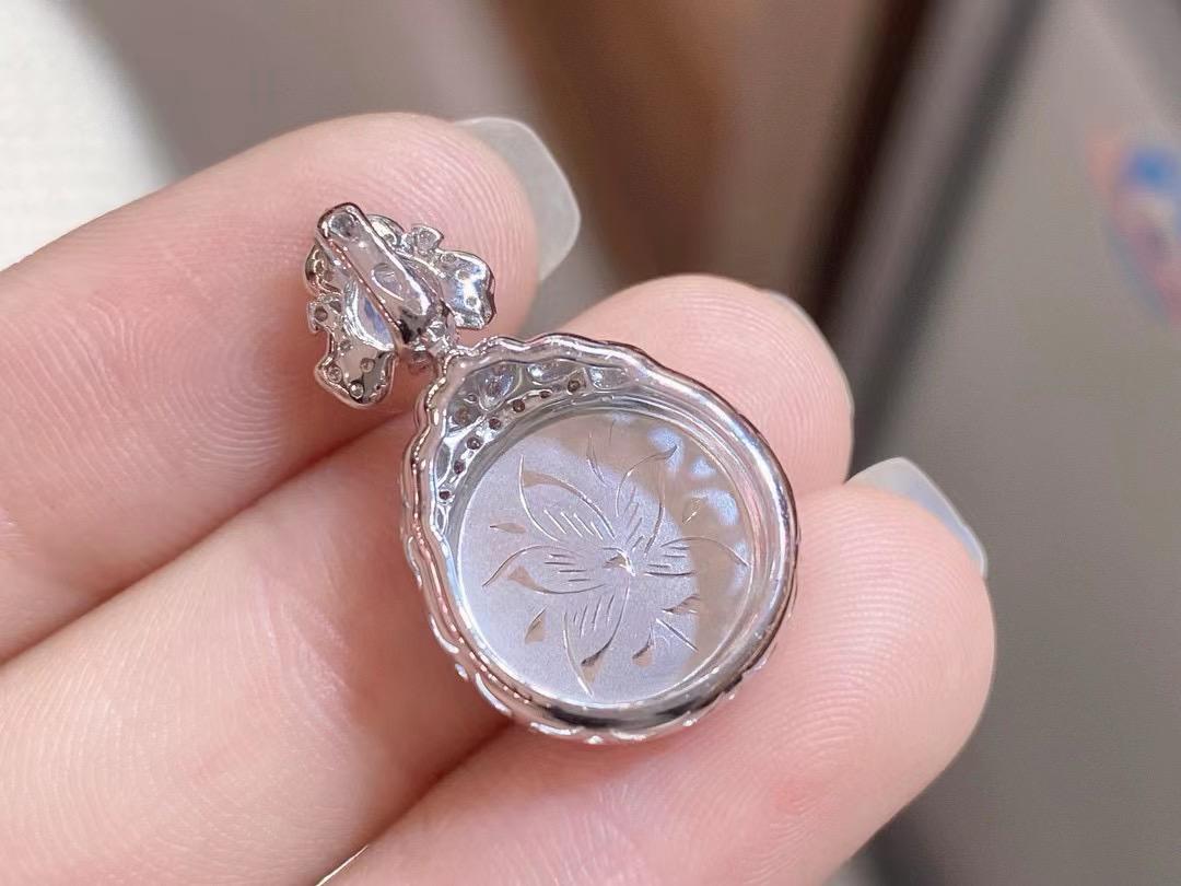 冰滿綠蛋面吊墜