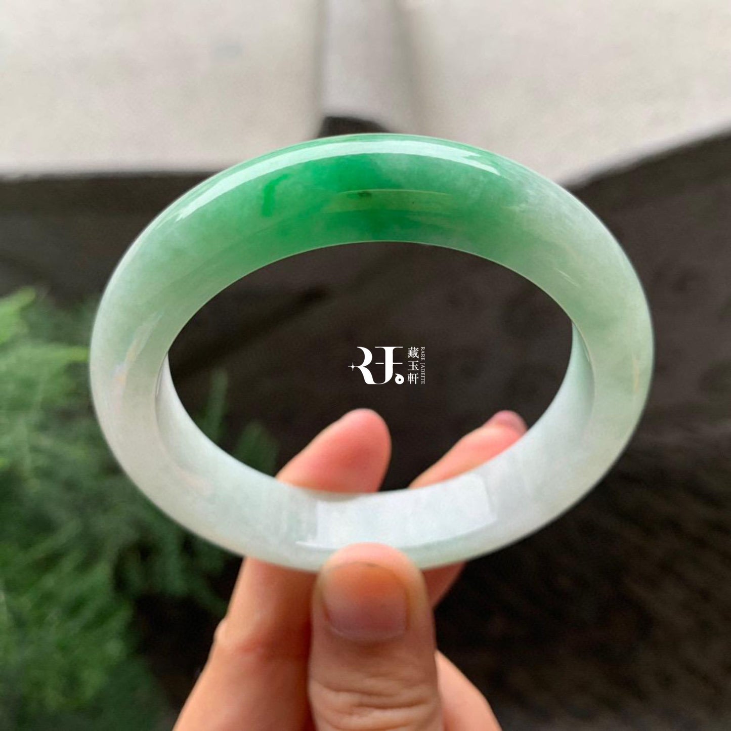 奶白飄陽綠平安鐲