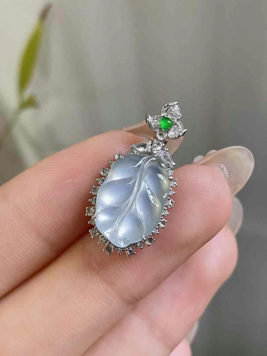 茅台白玉葉翡翠