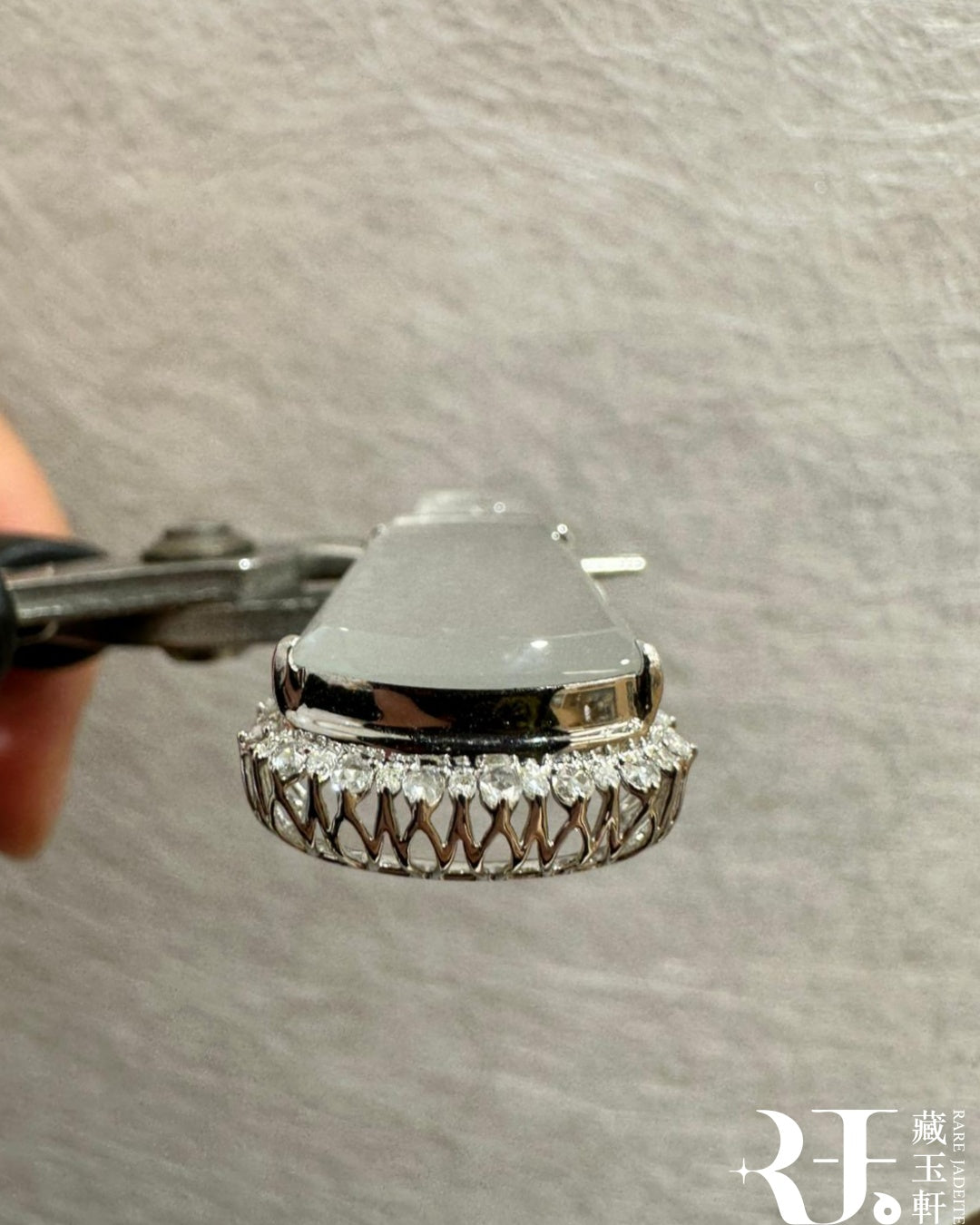 冰玻雪花無事牌