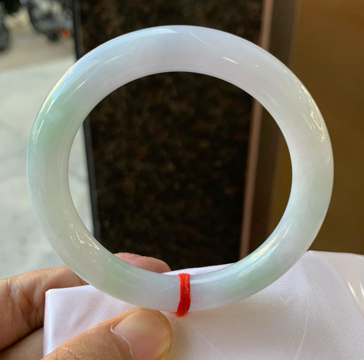 牛奶底飄綠福鐲