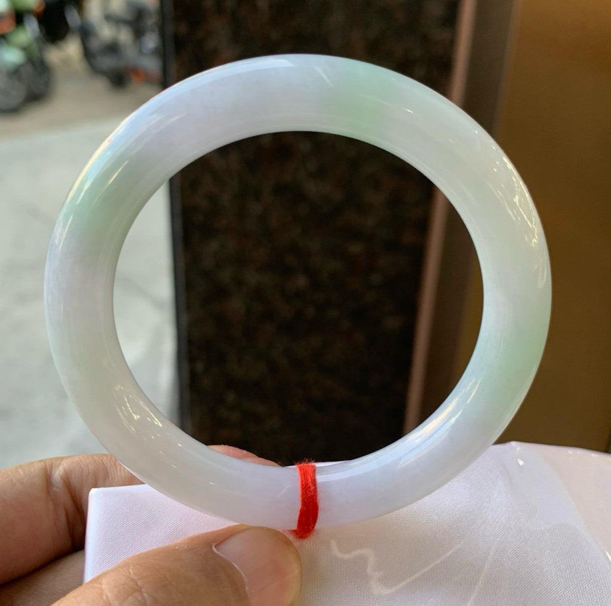 牛奶底飄綠福鐲