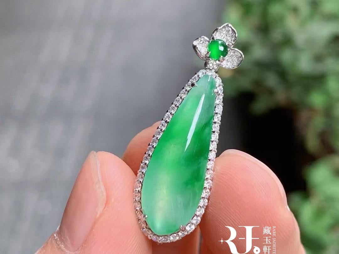 冰甜綠飄花福瓜吊墜