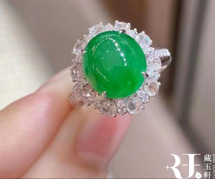 冰辣綠蛋面戒指