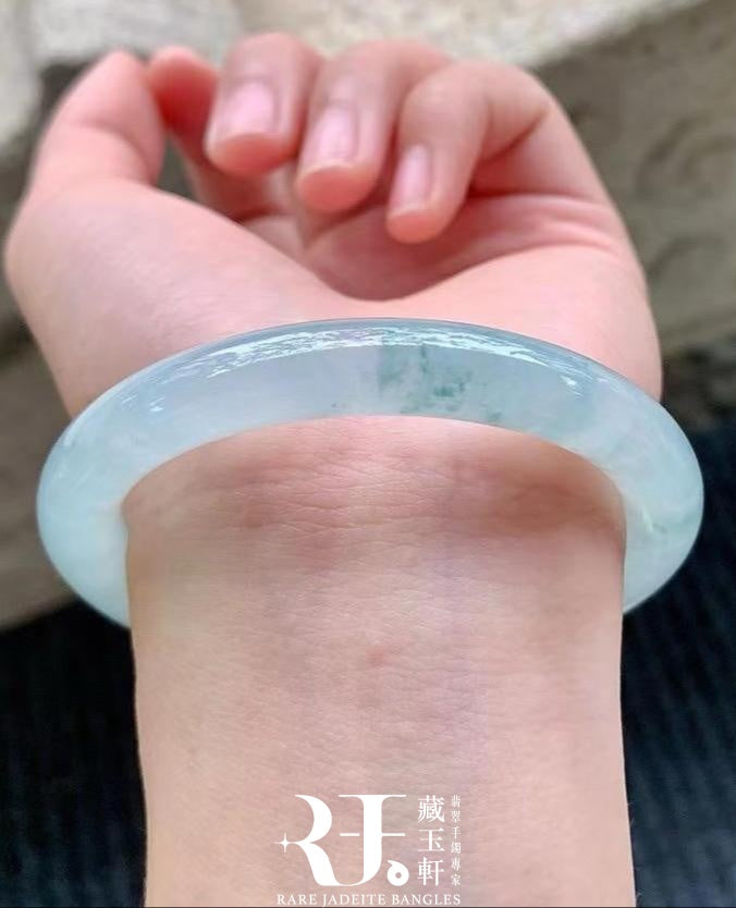 晴綠飄花福鐲