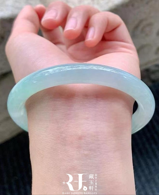 晴綠飄花福鐲