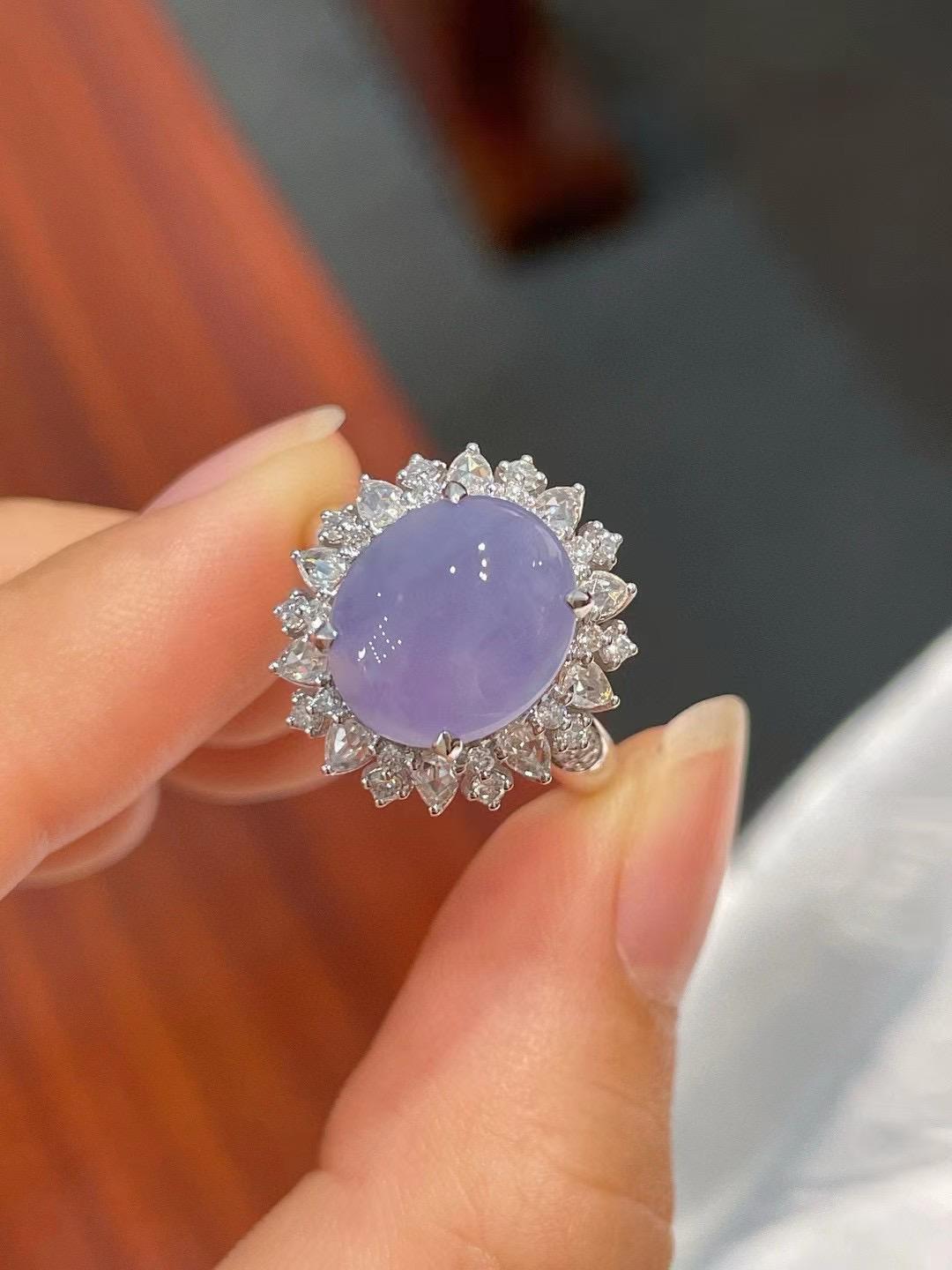 紫羅蘭鴿子蛋戒指