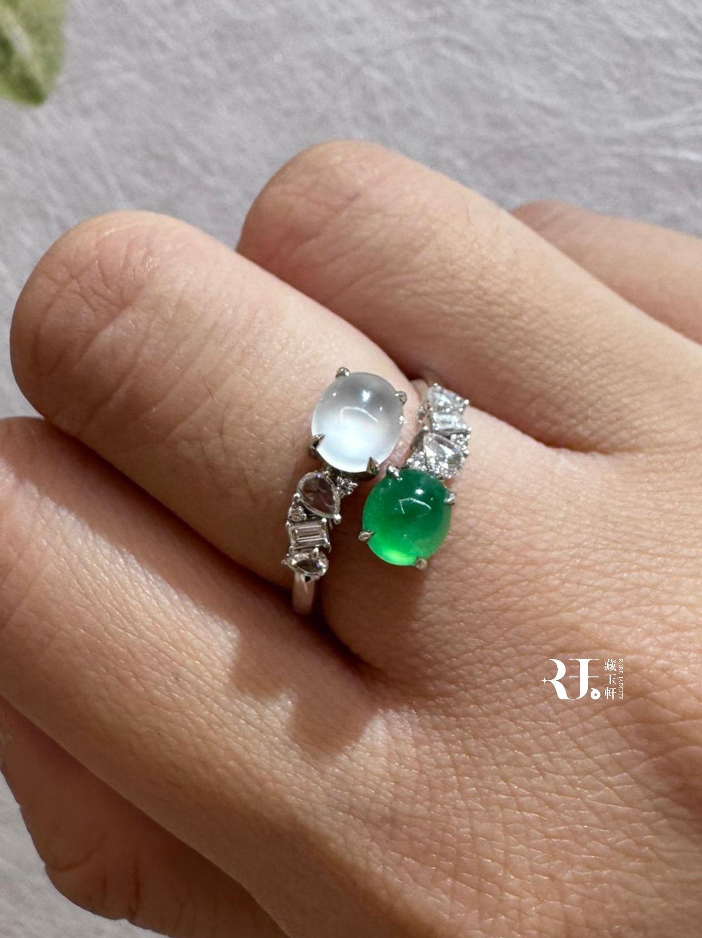 精緻雙彩蛋面戒