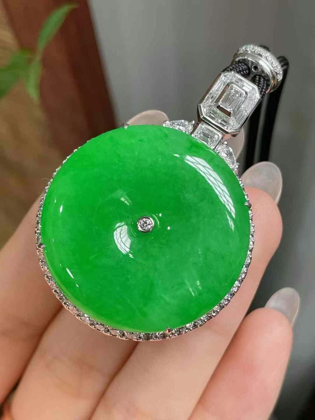 冰滿綠大平安扣