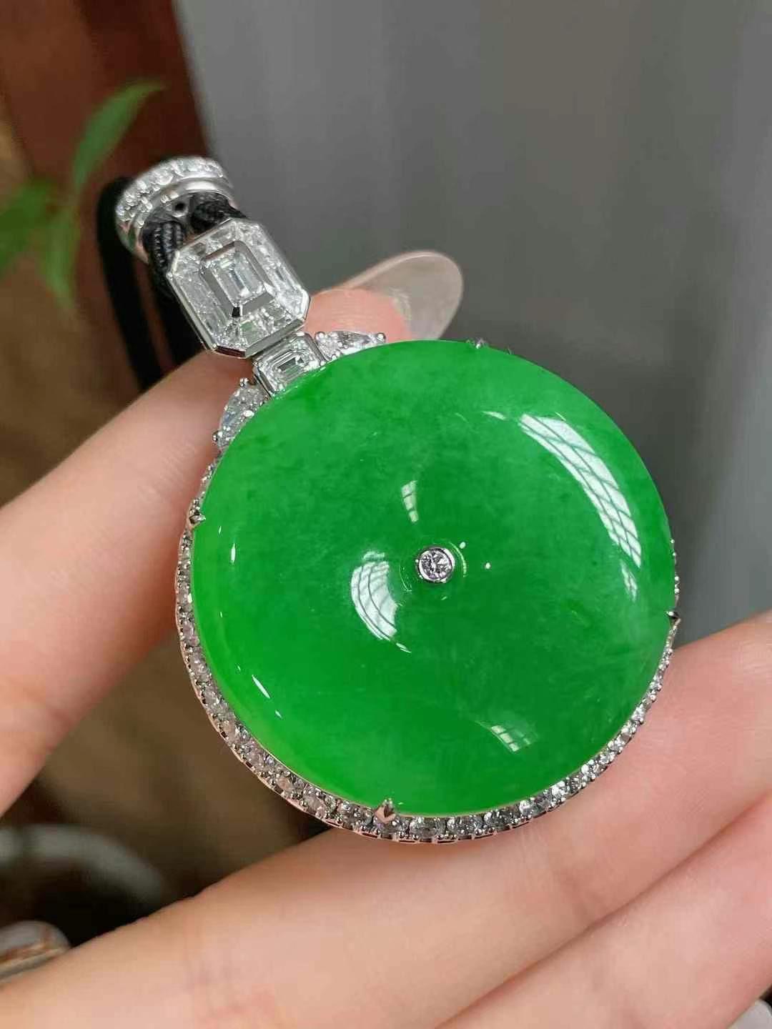 冰滿綠大平安扣