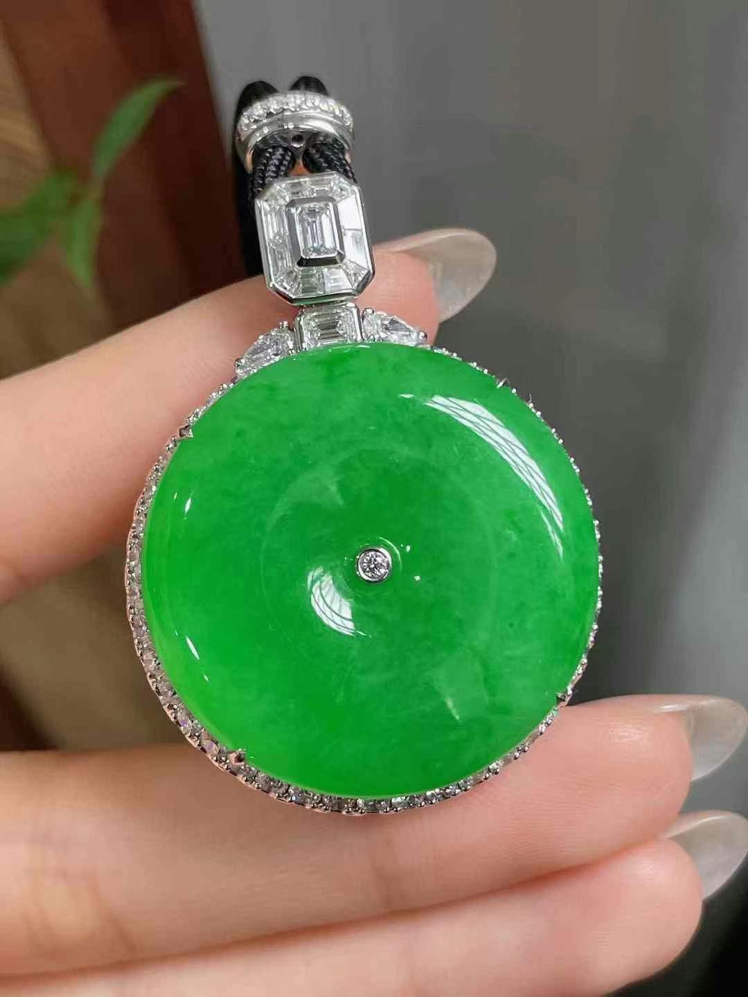 冰滿綠大平安扣