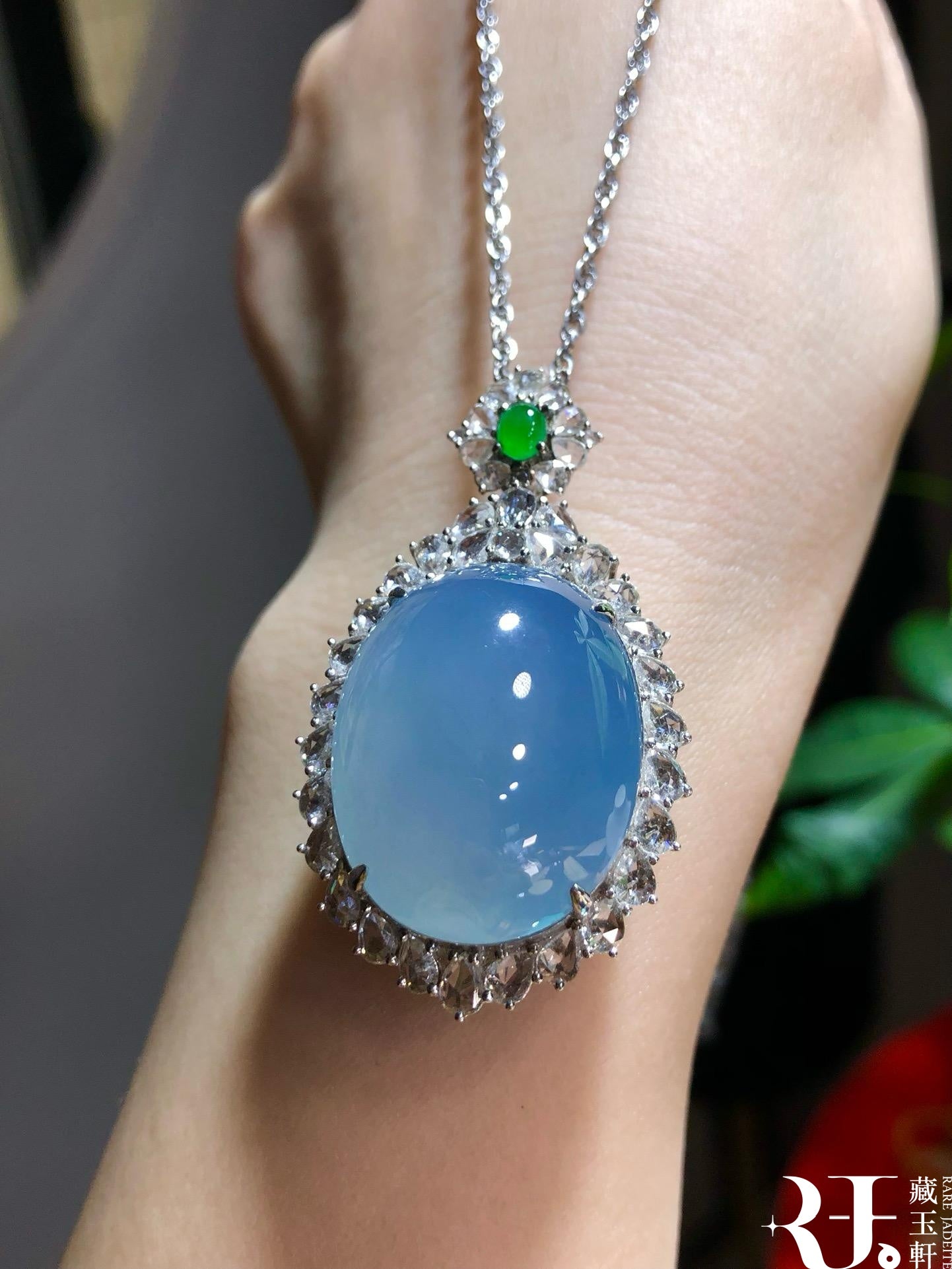 天空藍蛋面吊墜