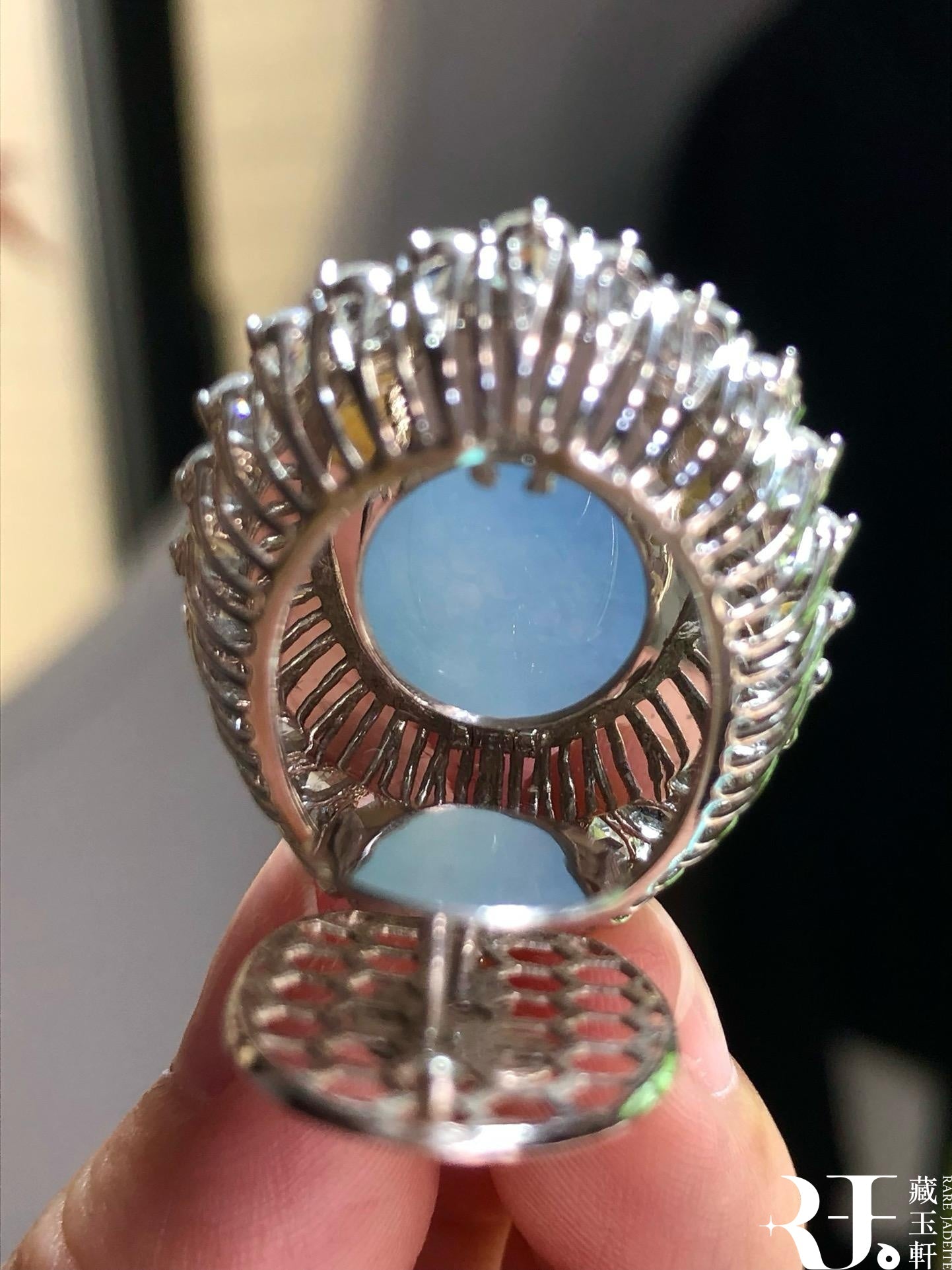 天空藍蛋面吊墜