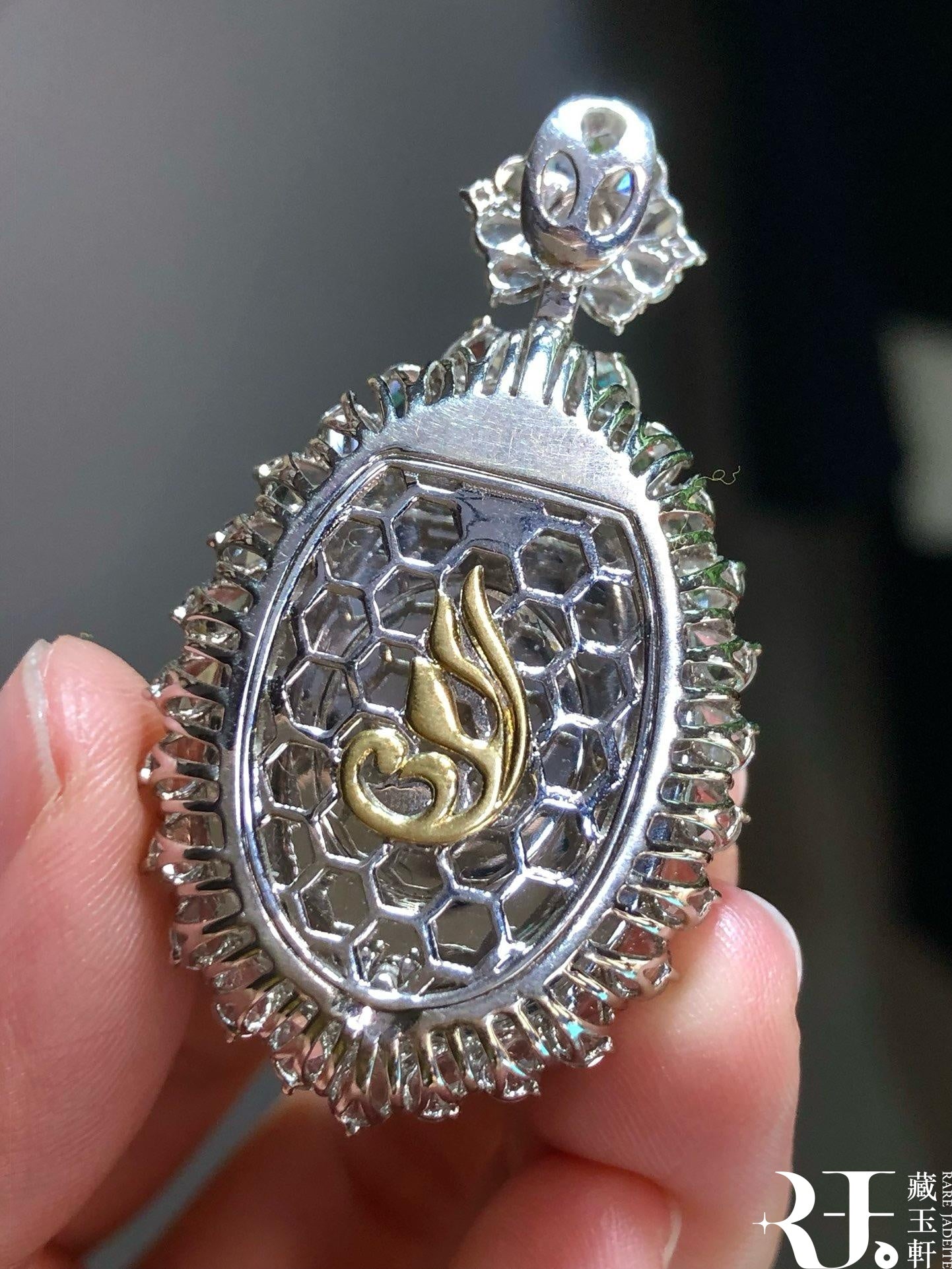 天空藍蛋面吊墜