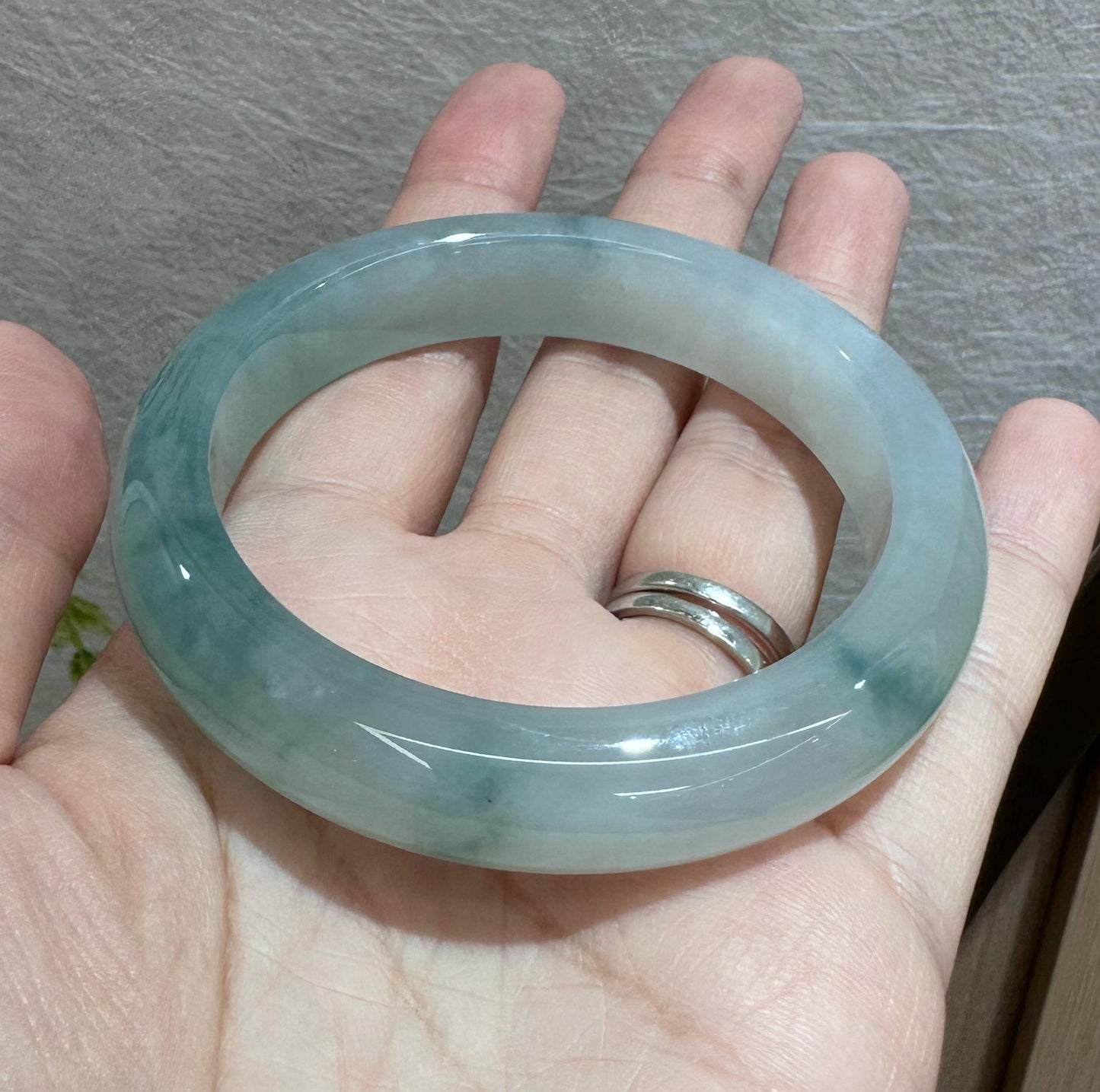 清泉飄花平安鐲