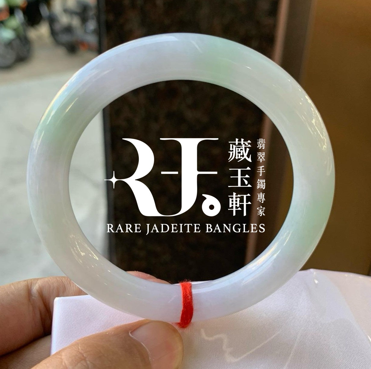 牛奶底飄綠福鐲