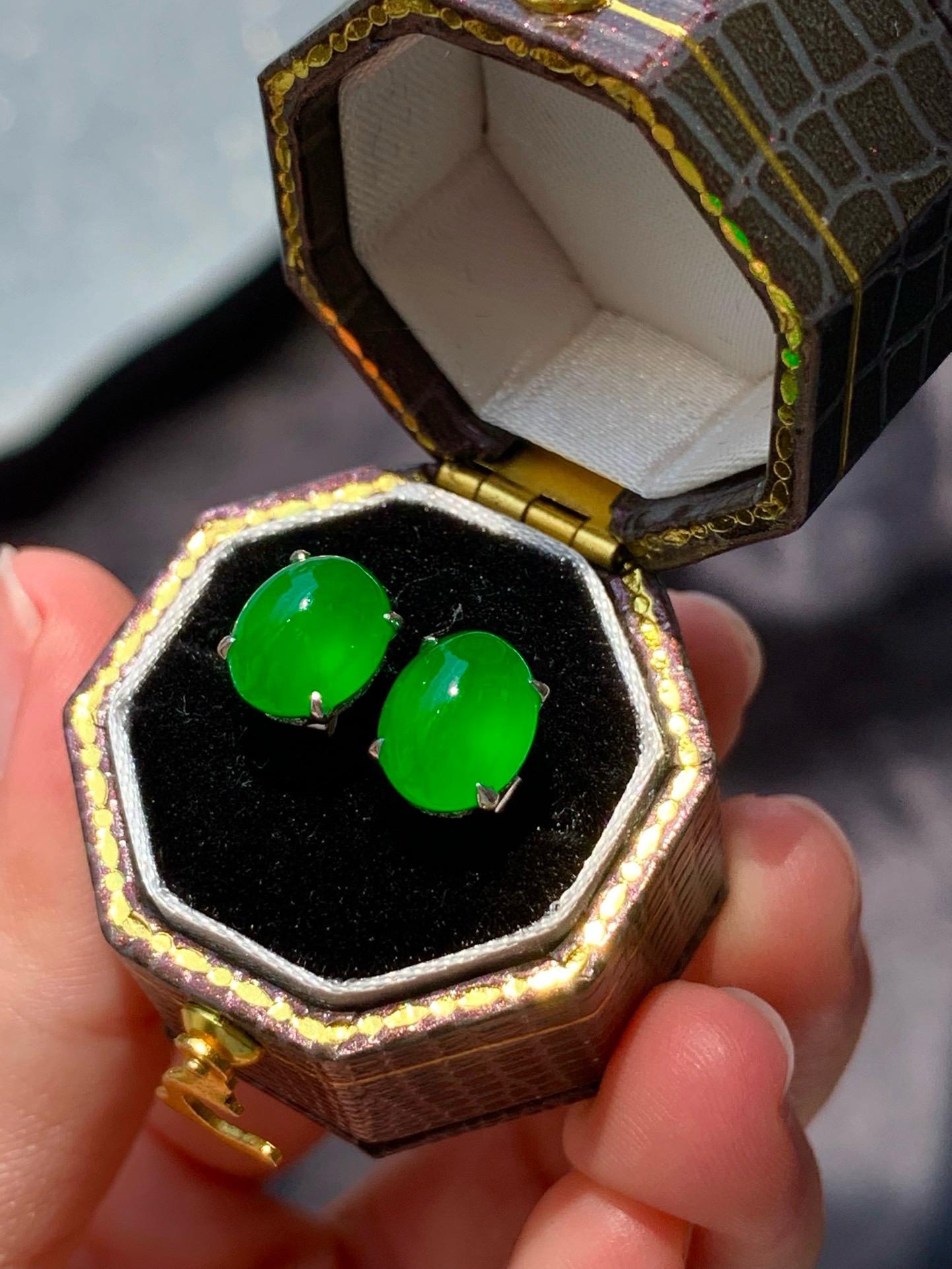 簡鑲綠蛋翡翠耳釘