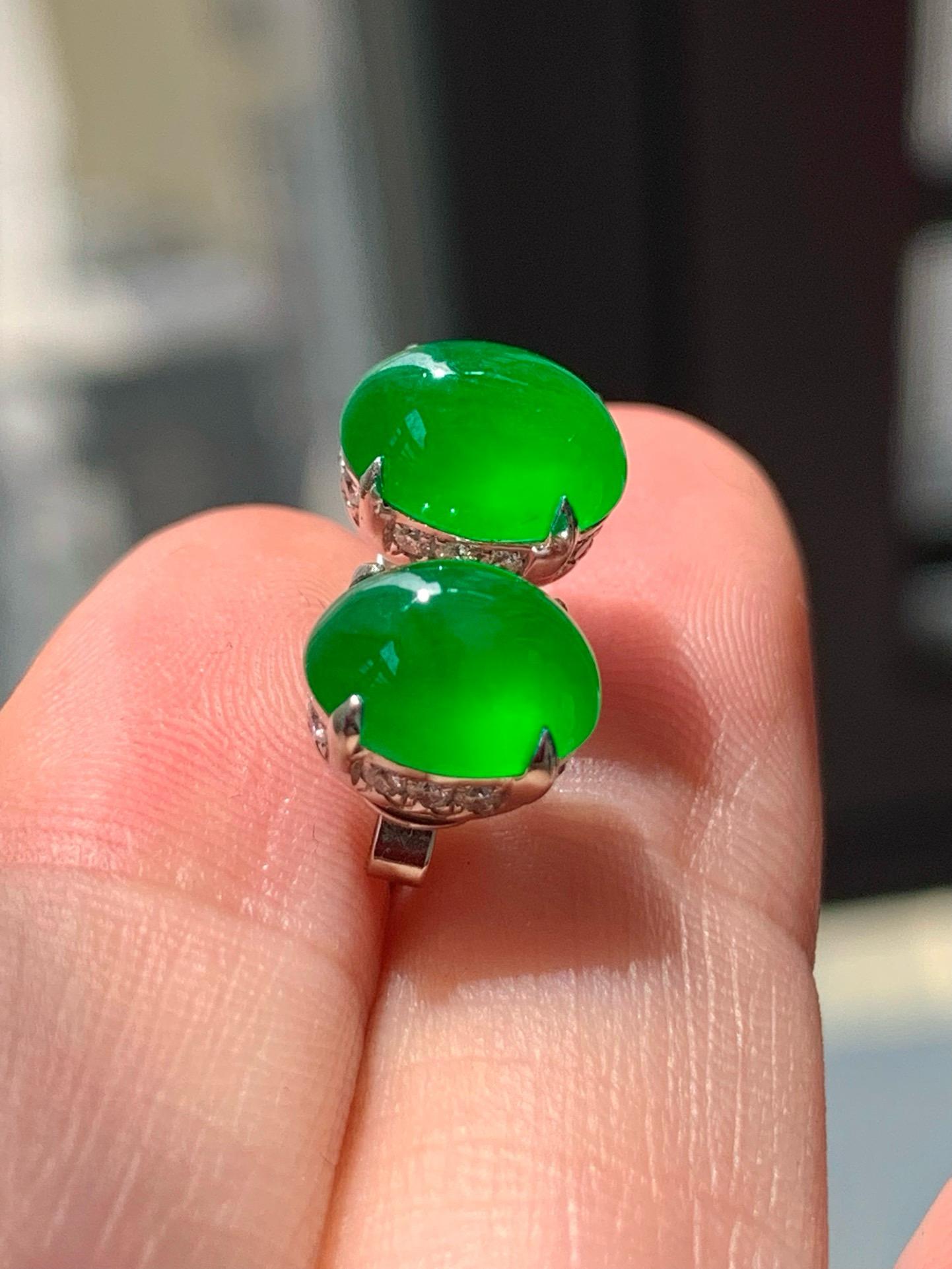 簡鑲綠蛋翡翠耳釘