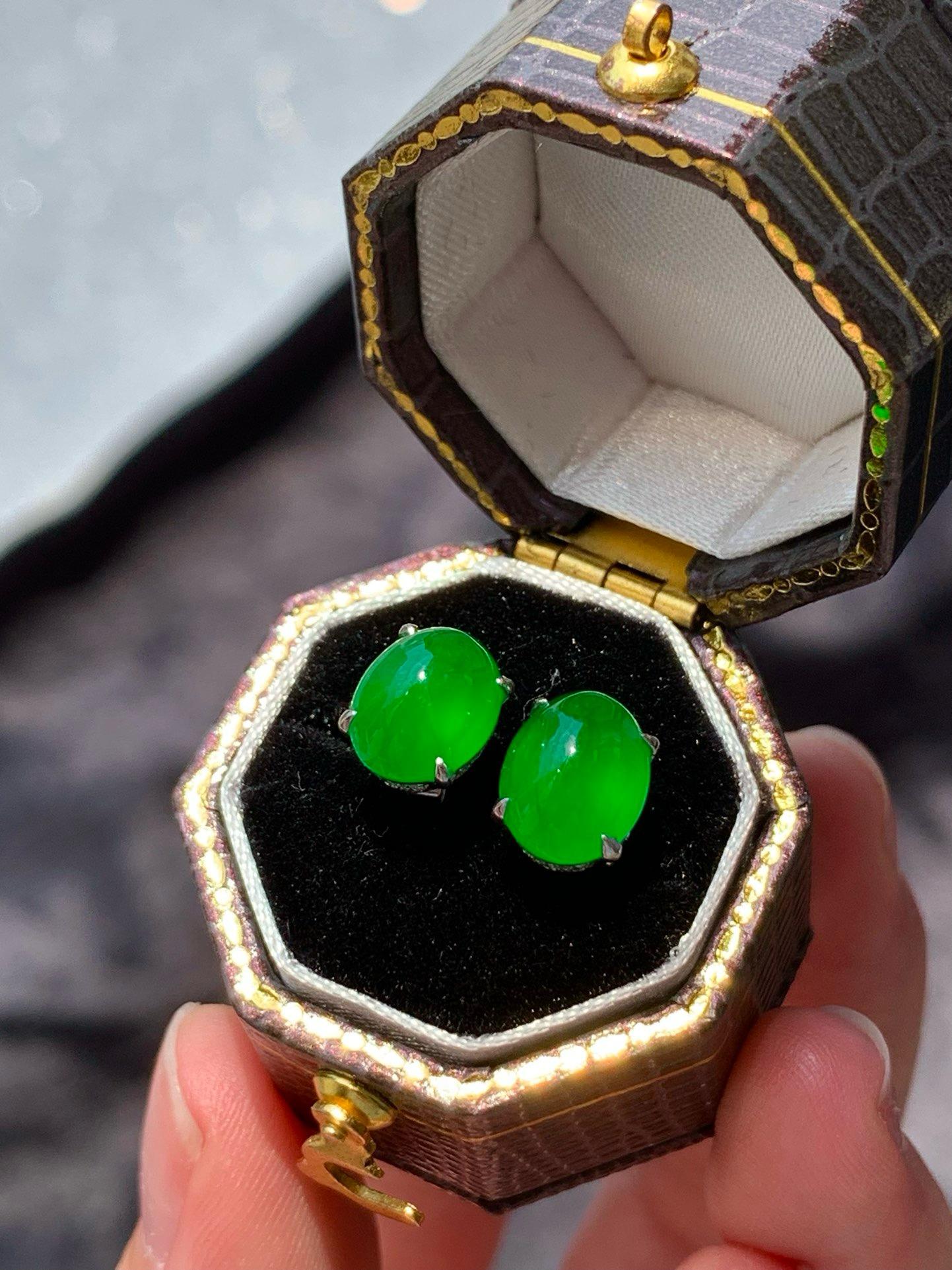 簡鑲綠蛋翡翠耳釘