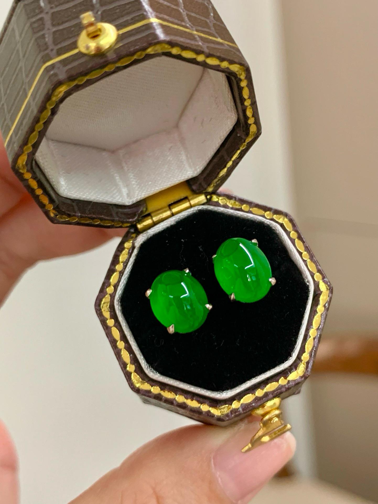 簡鑲綠蛋翡翠耳釘