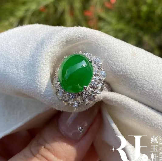 豪鑲綠蛋翡翠戒指