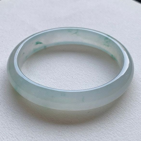 清透飄花貴妃鐲