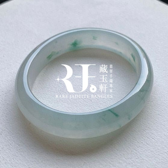 清透飄花貴妃鐲