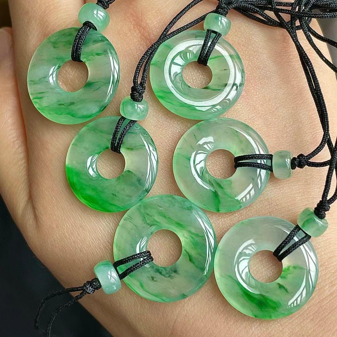 辣綠飄花平安扣