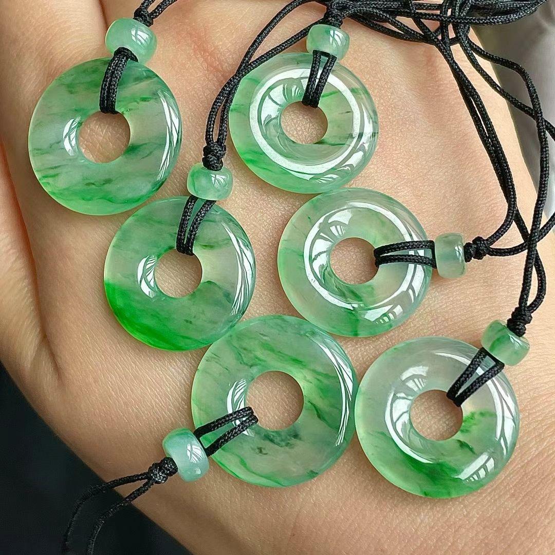 辣綠飄花平安扣