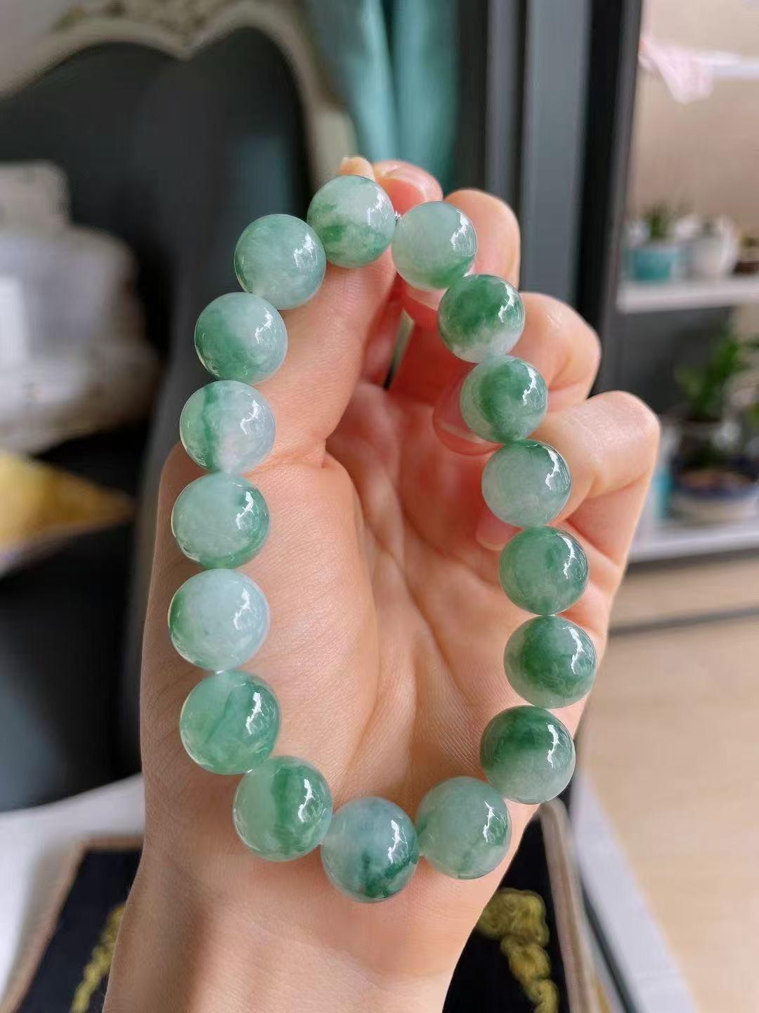 冰飄花翡翠手串