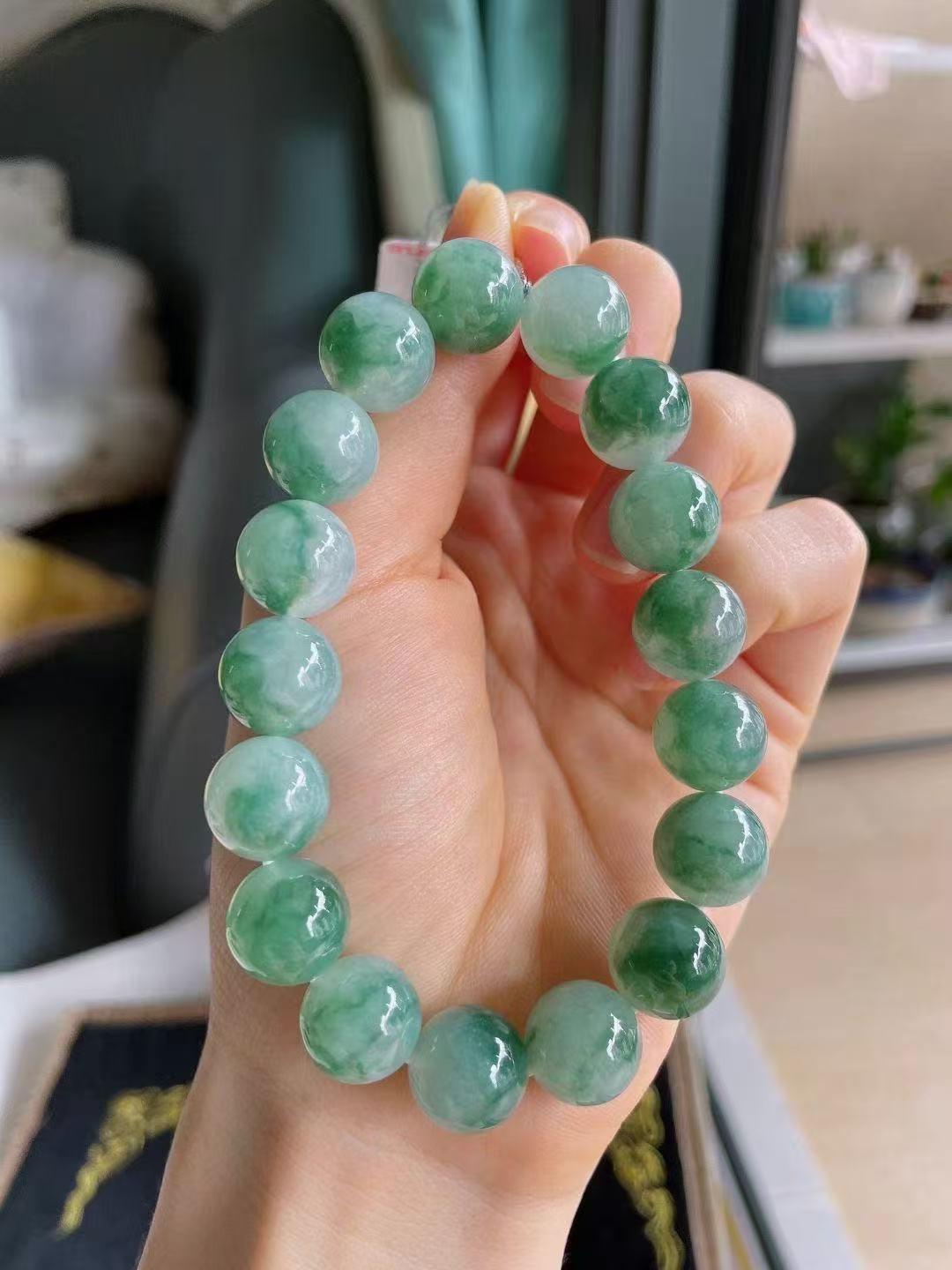 冰飄花翡翠手串