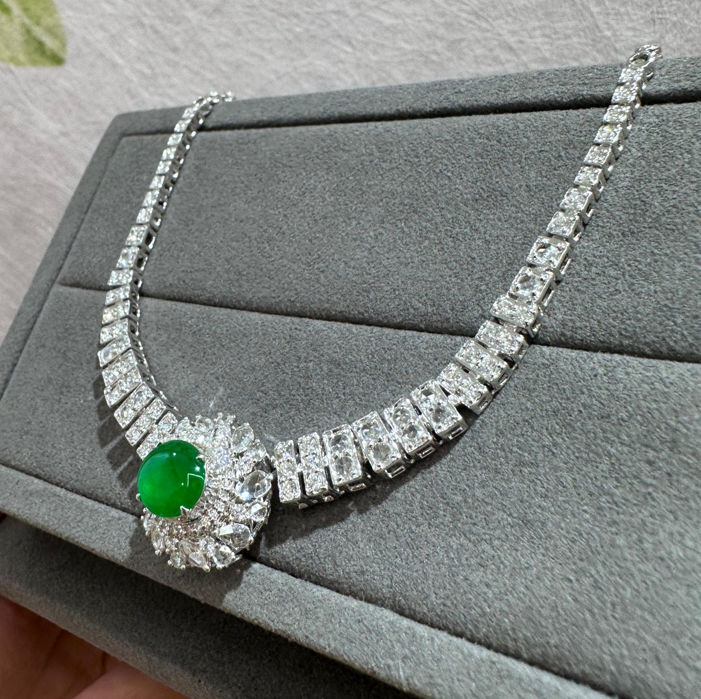 甜綠蛋面鎖骨鍊