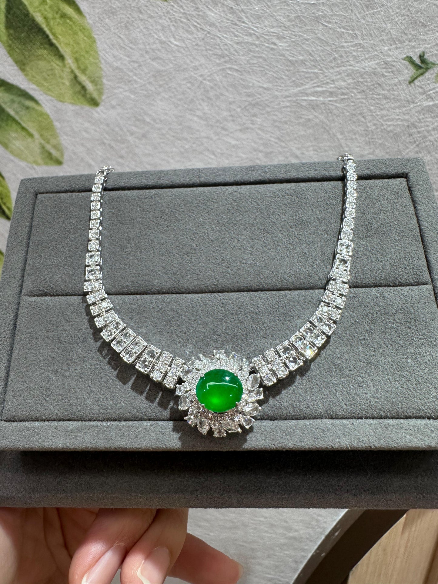 甜綠蛋面鎖骨鍊