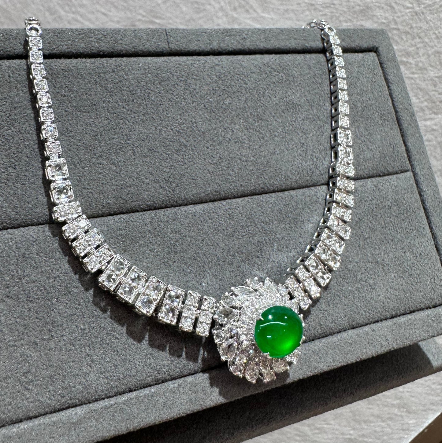 甜綠蛋面鎖骨鍊