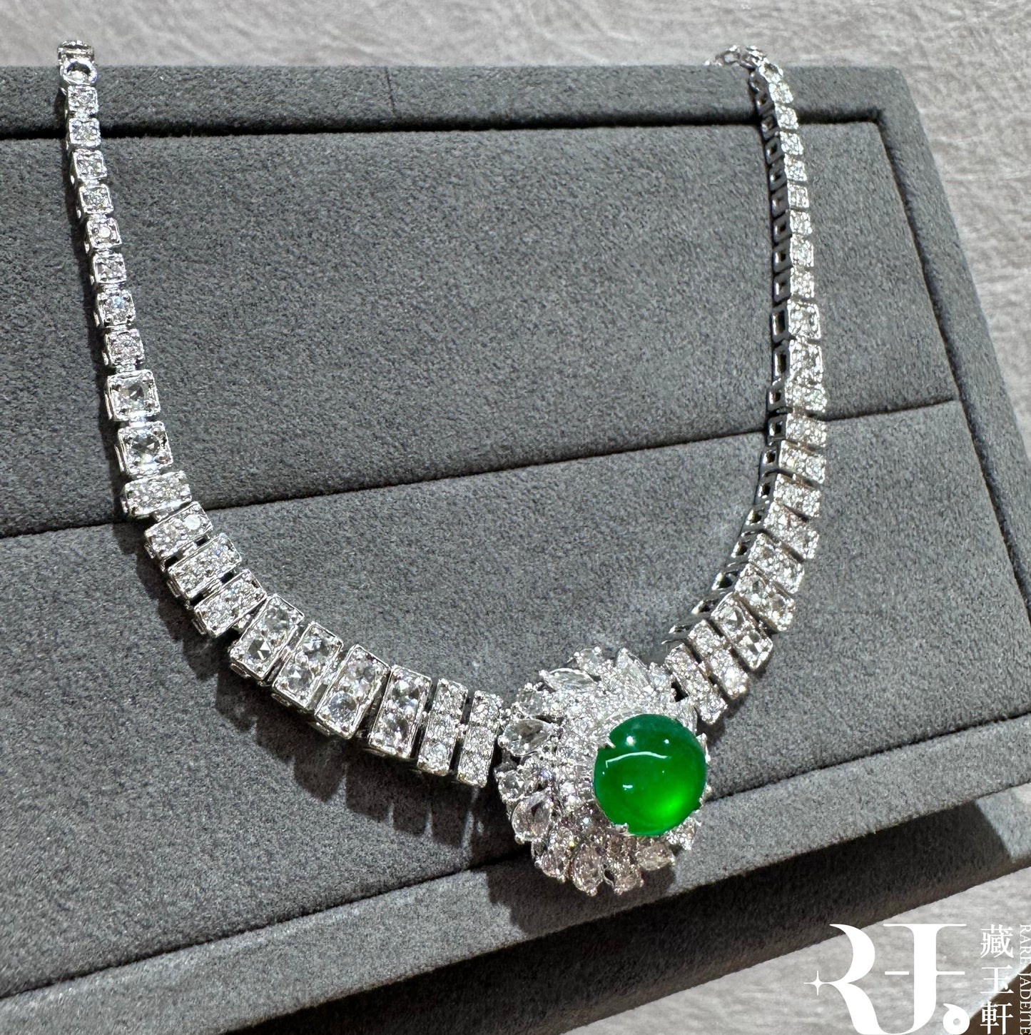 甜綠蛋面鎖骨鍊