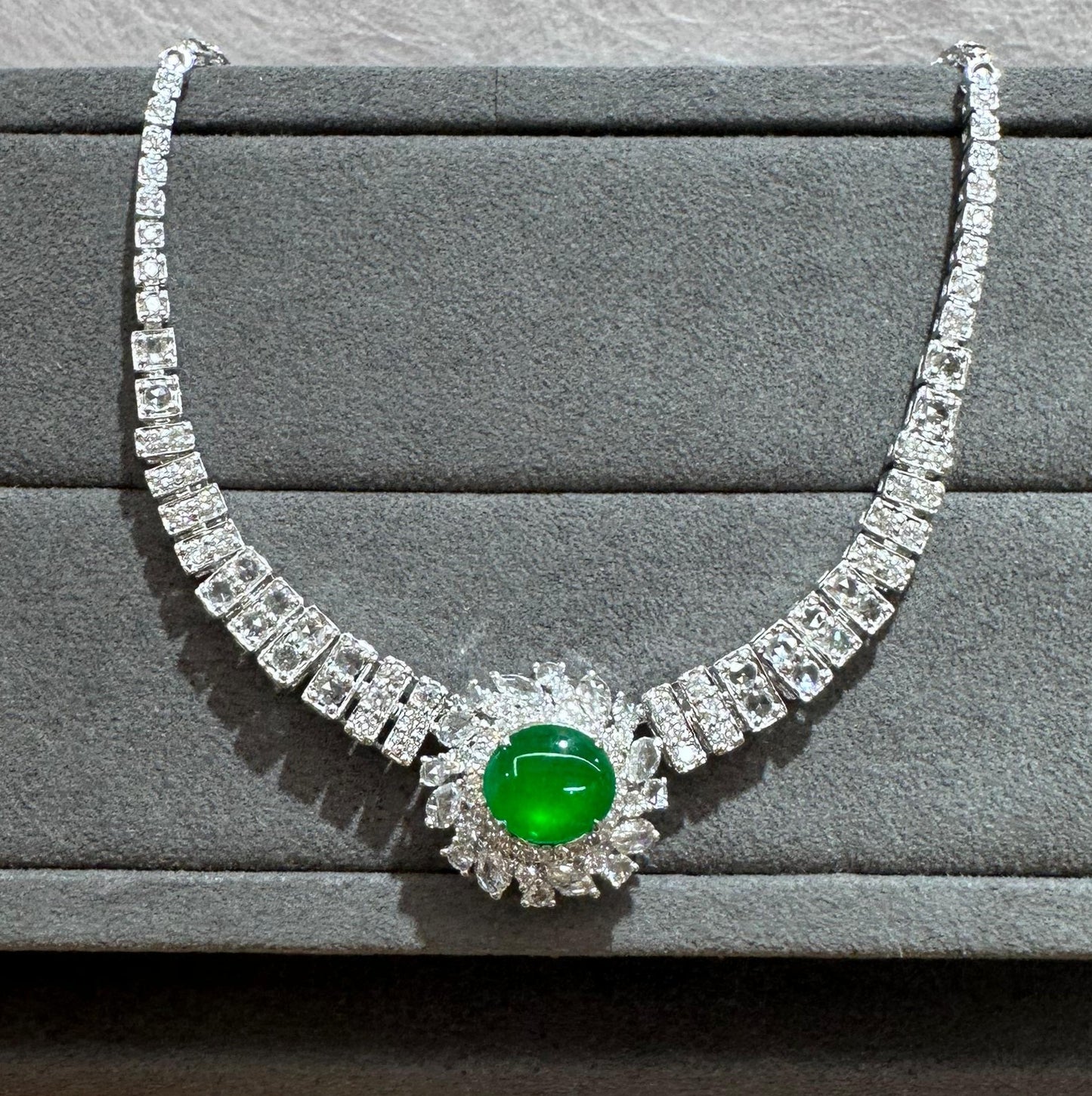 甜綠蛋面鎖骨鍊