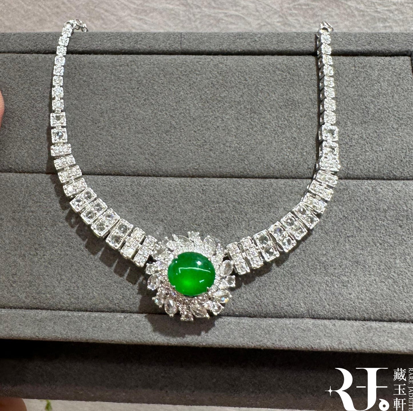 甜綠蛋面鎖骨鍊