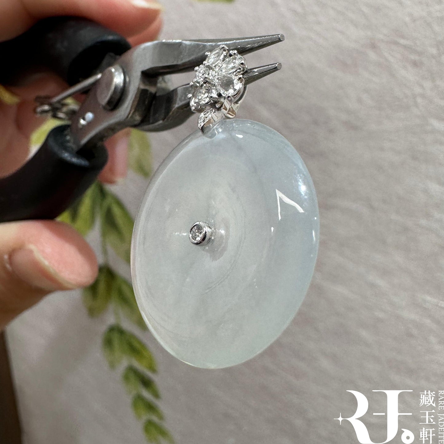 茅台白平安扣吊墜