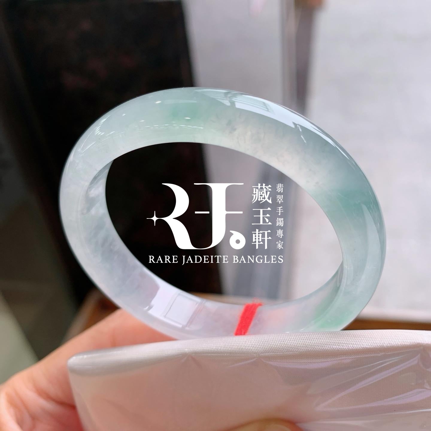 冰晴飄花貴妃鐲