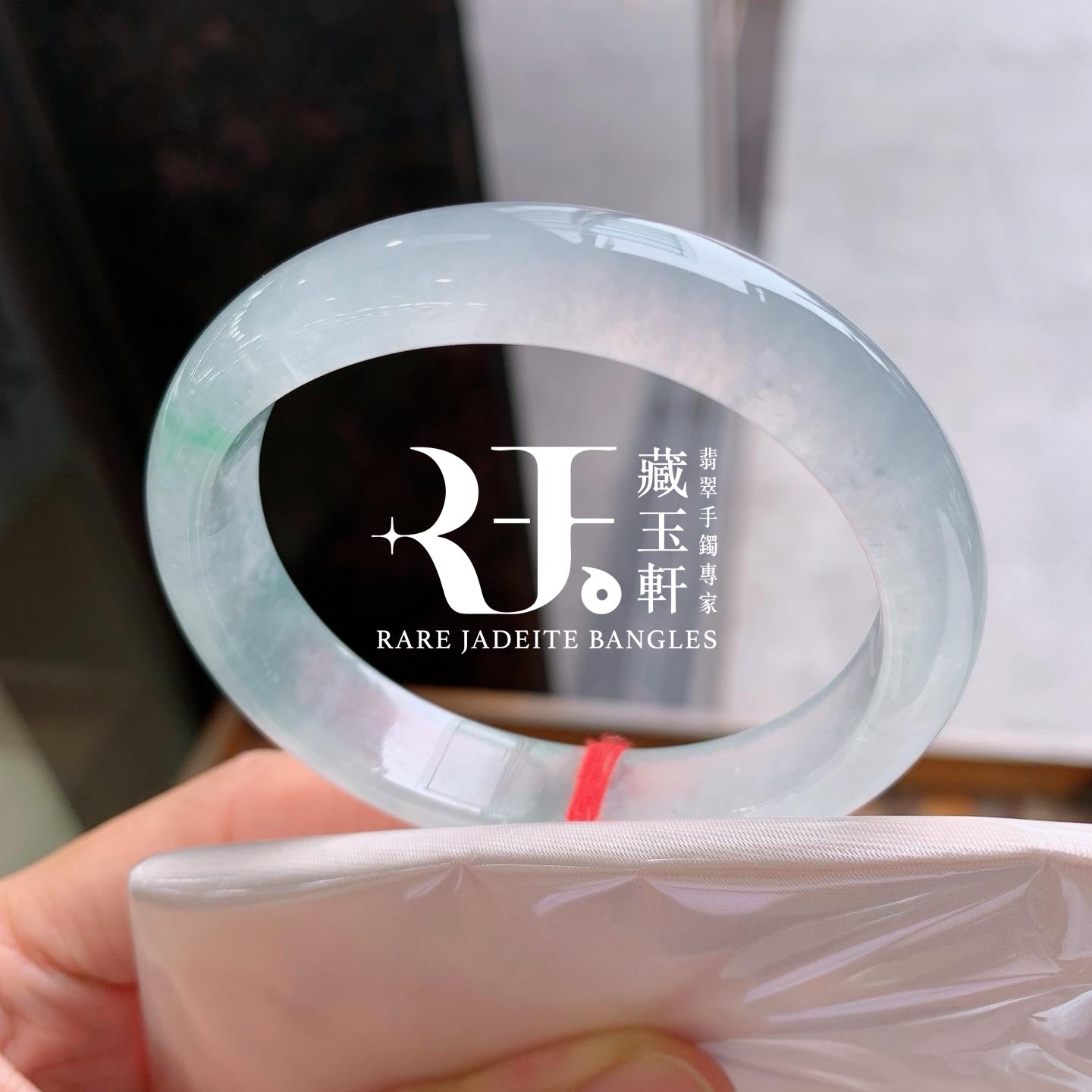 冰晴飄花貴妃鐲