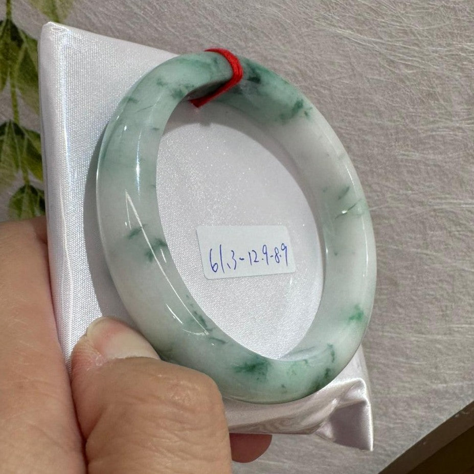 白底飄綠花手鐲61.3