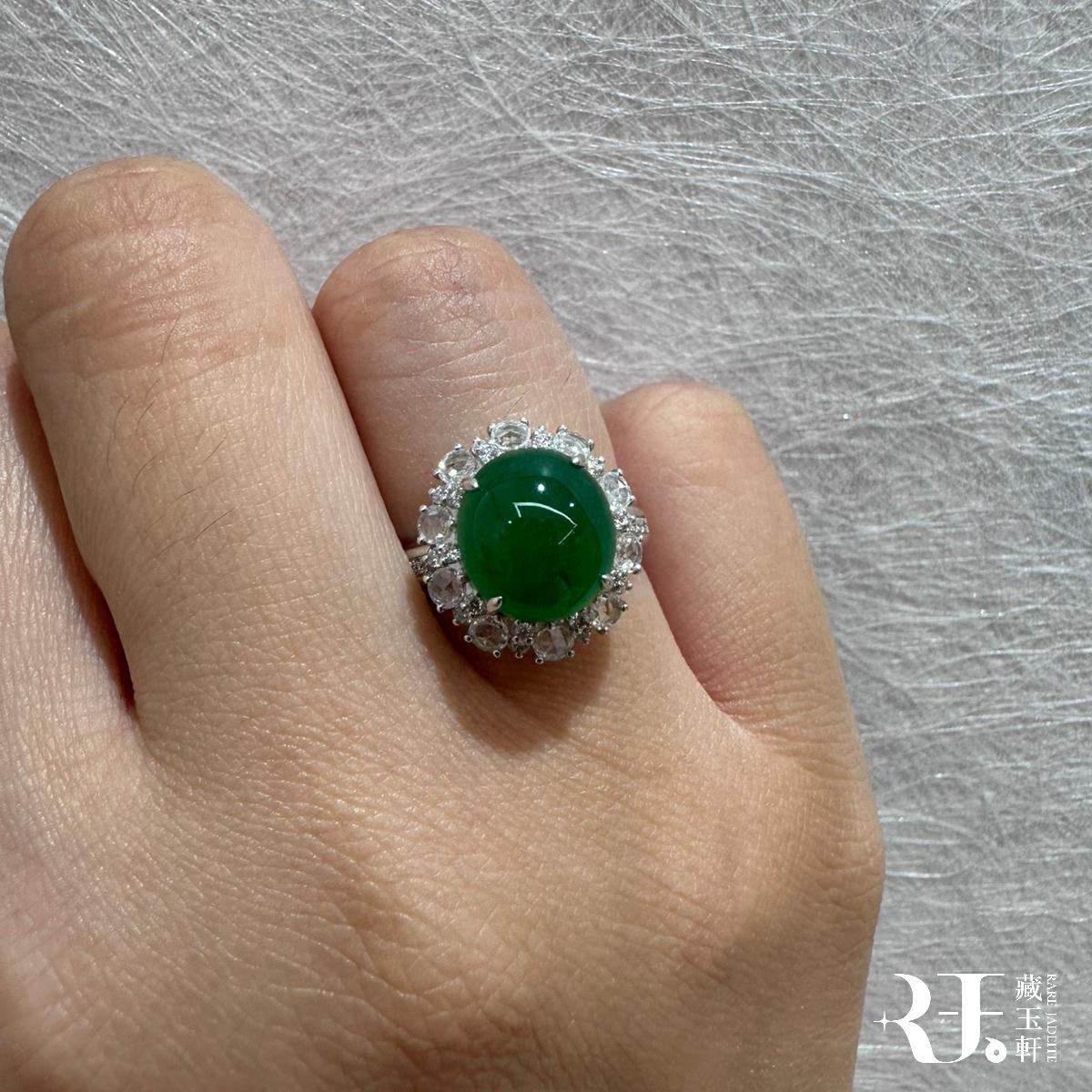 冰辣綠蛋面戒指