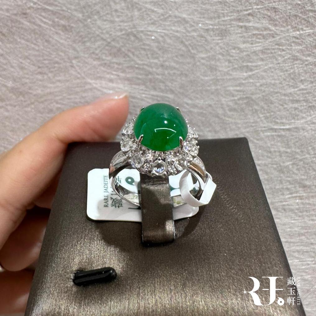 冰辣綠蛋面戒指