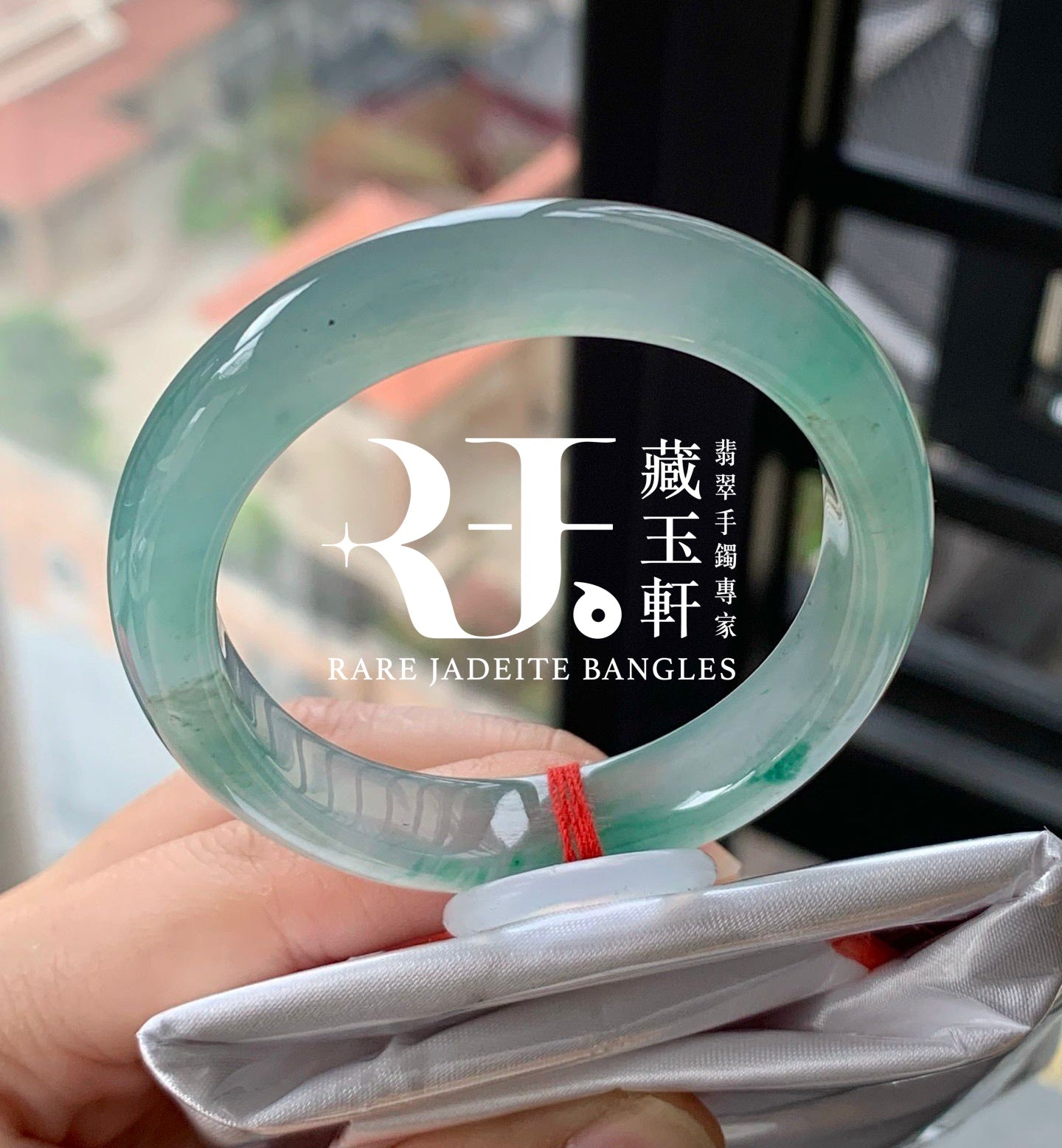 冰盈翠綠貴妃鐲