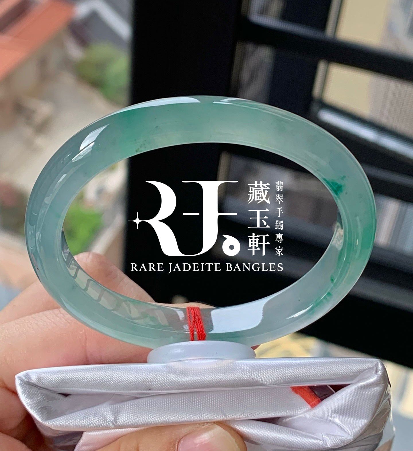 冰盈翠綠貴妃鐲