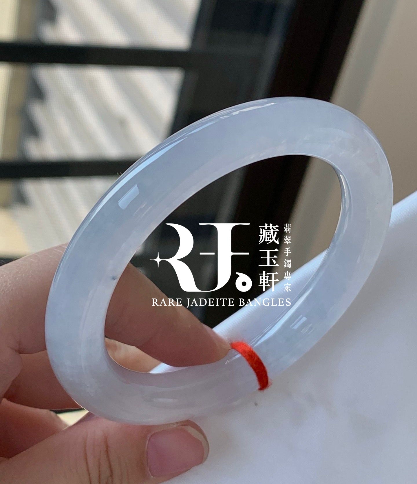 腕間白月光