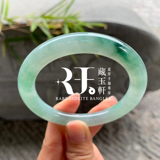 果陽綠飄花圓條鐲