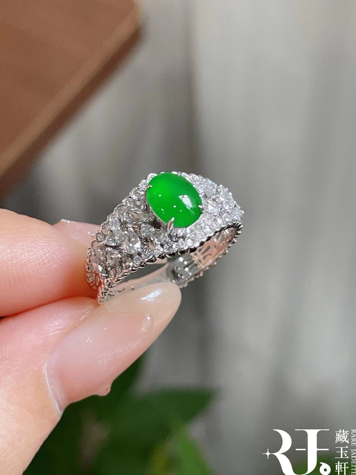 蕾絲鏤空蛋面戒指