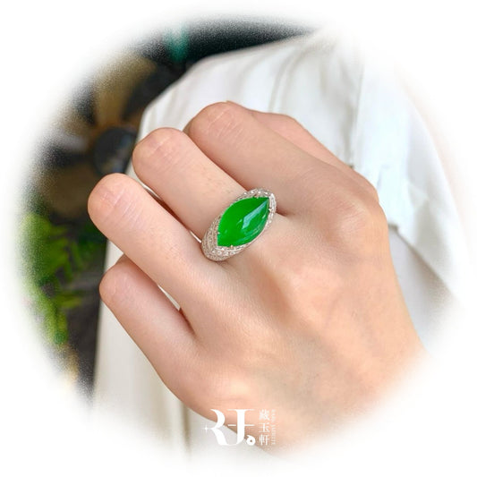 陽綠馬眼戒指